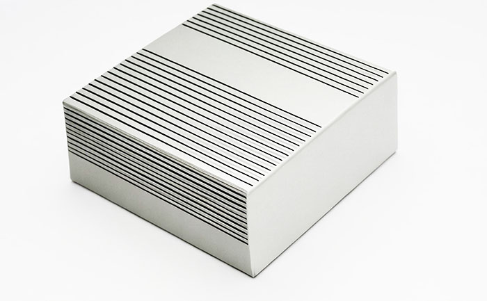 1721374616473097.jpg 鋁殼型材.jpg